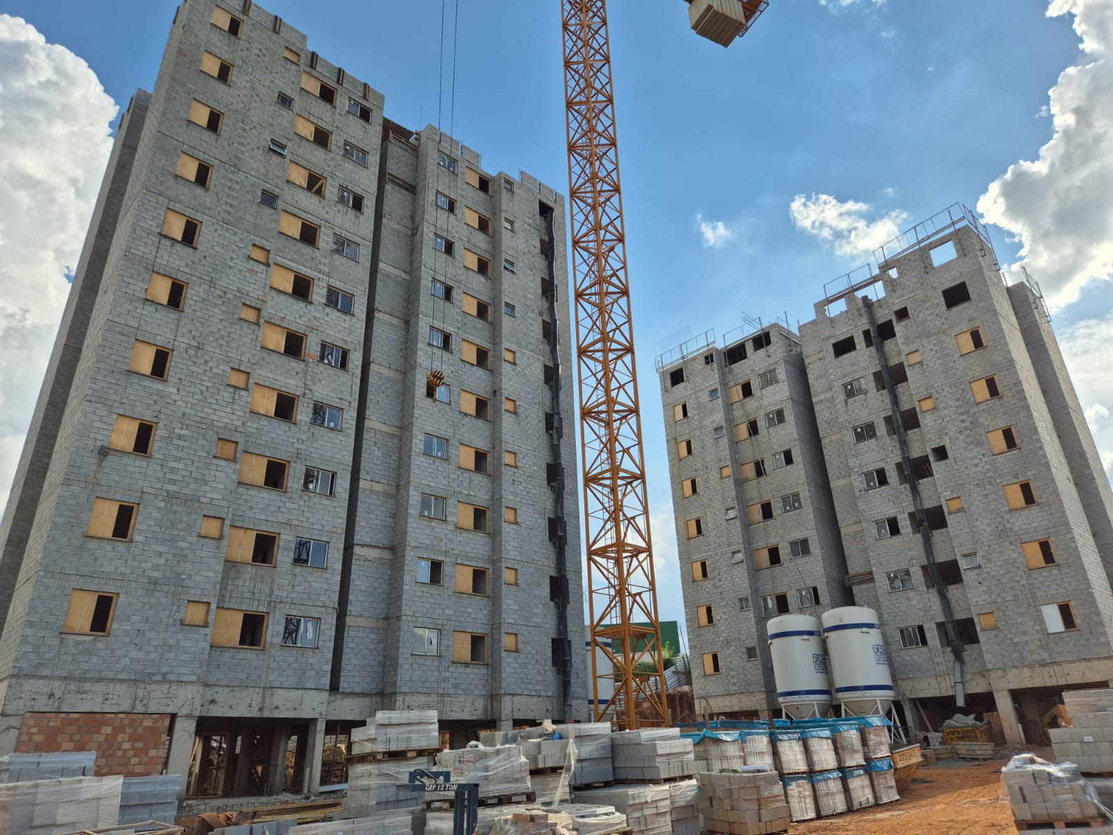 WhatsApp Image 2025-12-01 at 16.34.00 (3)